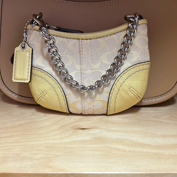 Rare Coach Coin Purse/Keychain-EUC - Picture 3 of 8